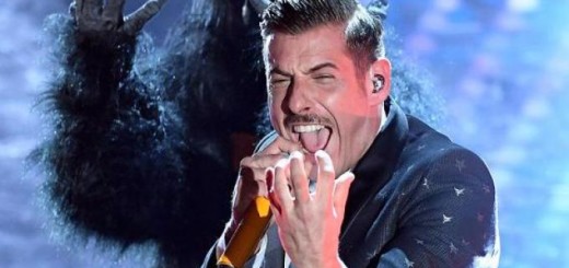 Francesco Gabbani con Occidentali's Karma vince Sanremo 2017